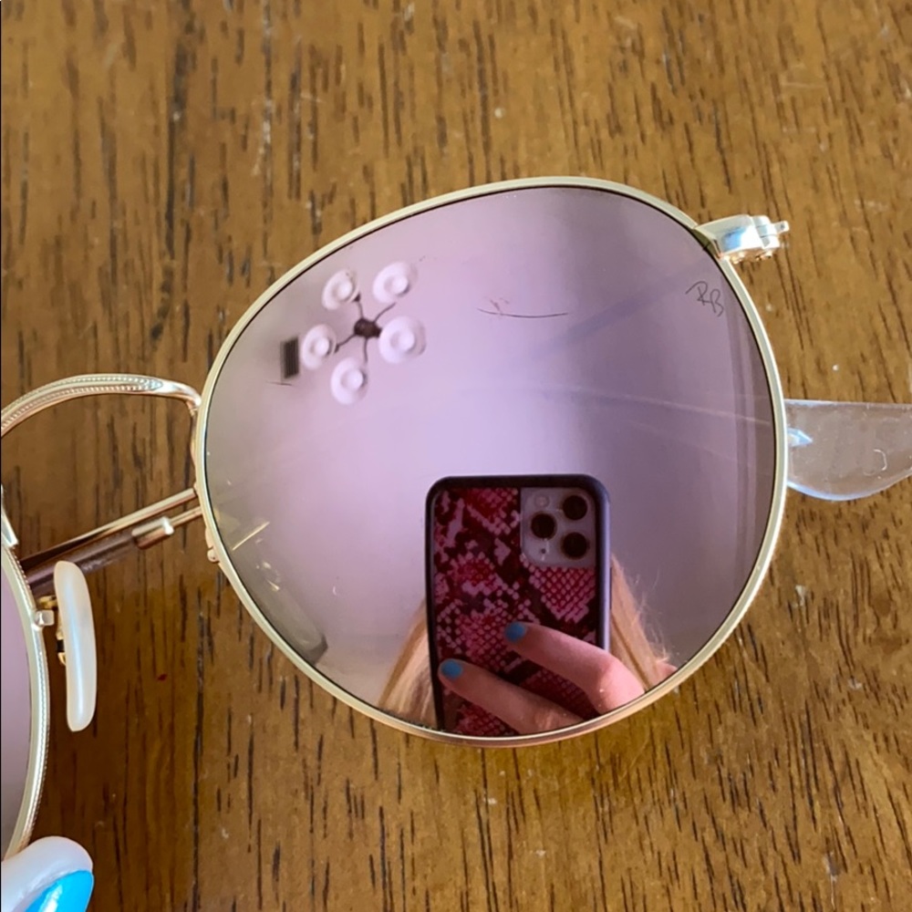 Ray bans with case - Picture 4 of 5